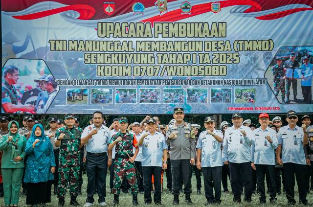 TMMD SENGKUYUNG TAHAP I TA 2025 KODIM 0707/WONOSOBO DI DESA TEMPURANDUWUR SAPURAN